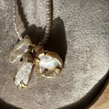Load image into Gallery viewer, Touchstone Pendant Necklace: Pearl and 18k gold plated chain with white and cornflake pearl pendants