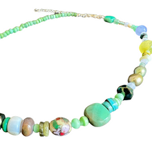 Load image into Gallery viewer, Green Beaded Necklace
