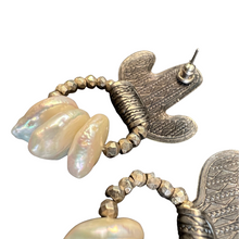 Load image into Gallery viewer, Post Earrings: Vintage cactus with pyrite stones and pearls beads
