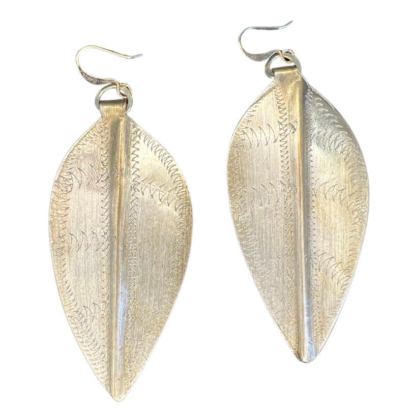 Earrings: Large engraved leaf
